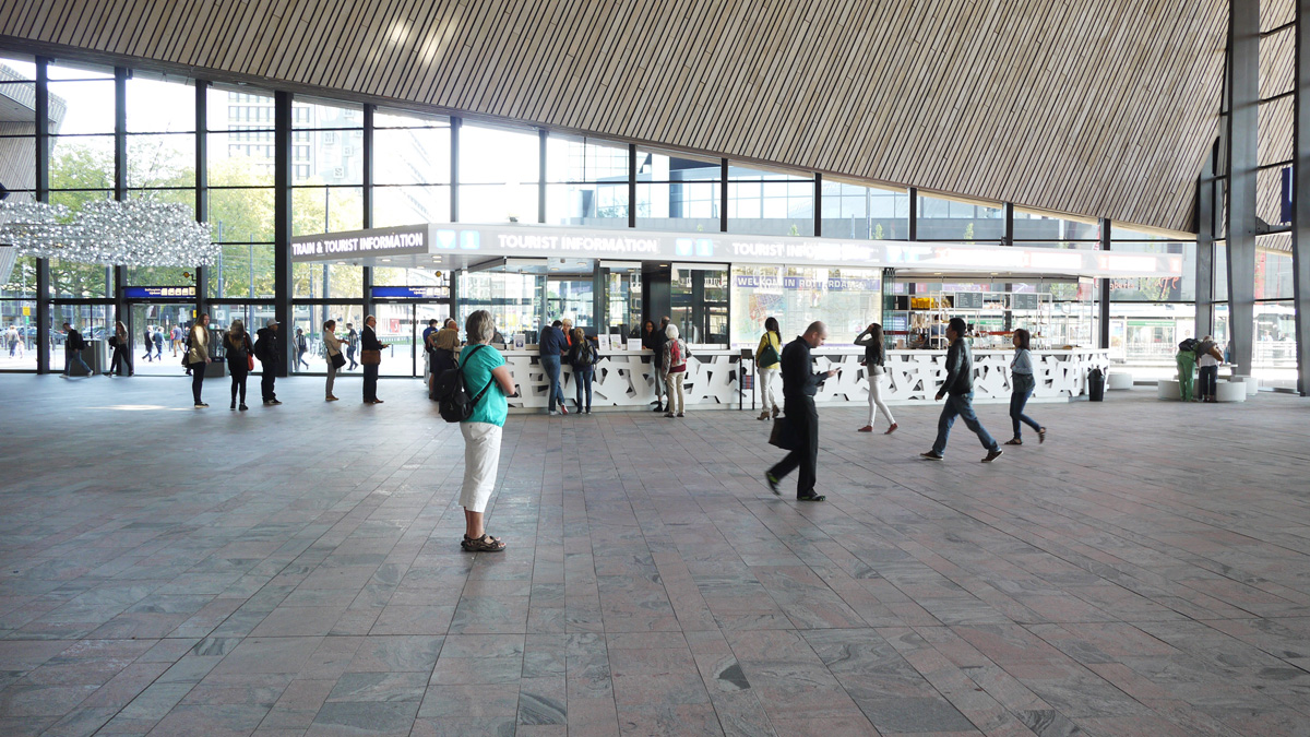 图1_鹿特丹火车站大厅